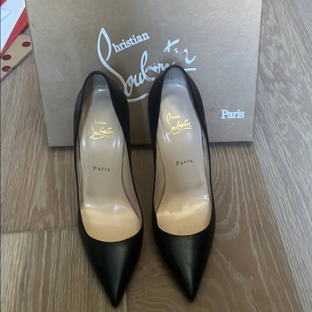 Christian Louboutin So Kate